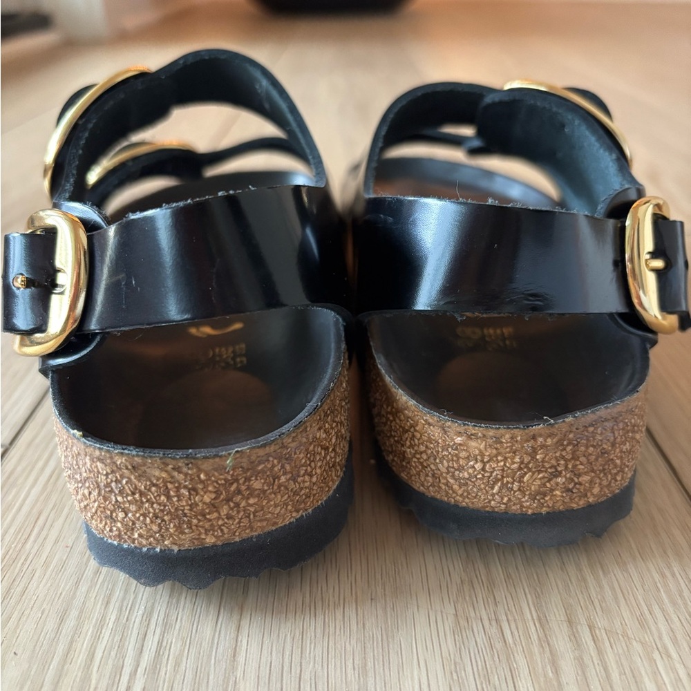 Birkenstock Arizona Big Buckle High Shine Sandals in Black - Picture 3 of 9